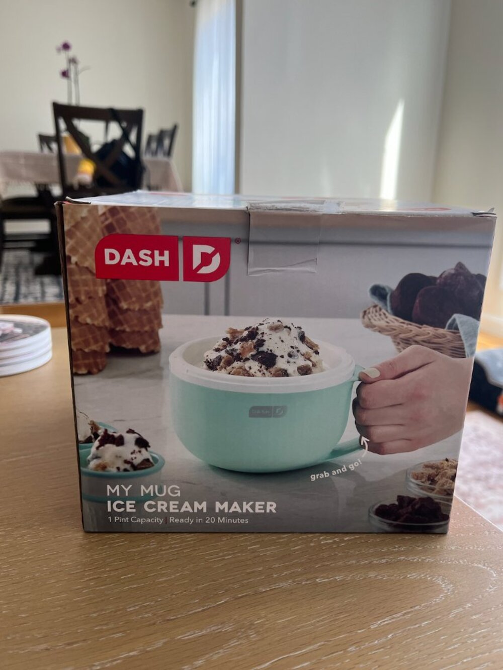 DASH My Mug Ice Cream Maker 1 Pint Capacity Ready in 20 Minutes